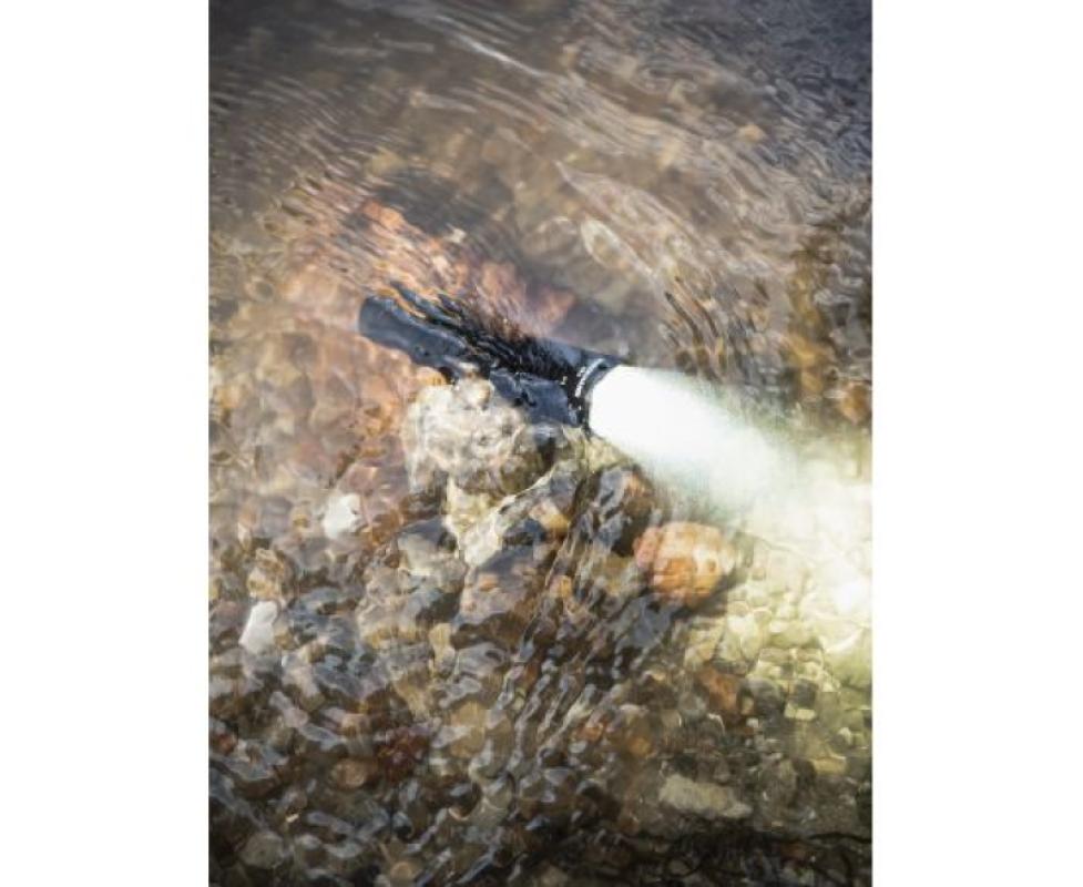 Armytek Dobermann Pro taskulamp 7 -