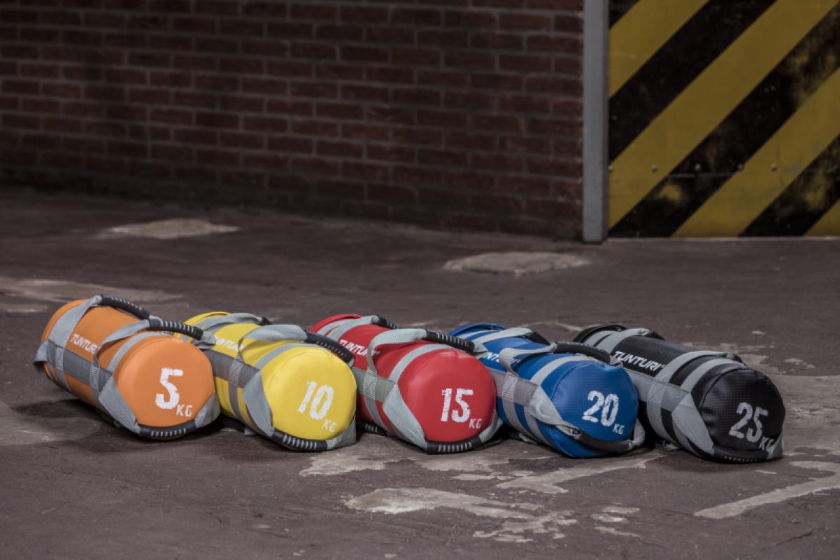 Raskuskott TUNTURI Strengthbag 15kg, punane 3 -