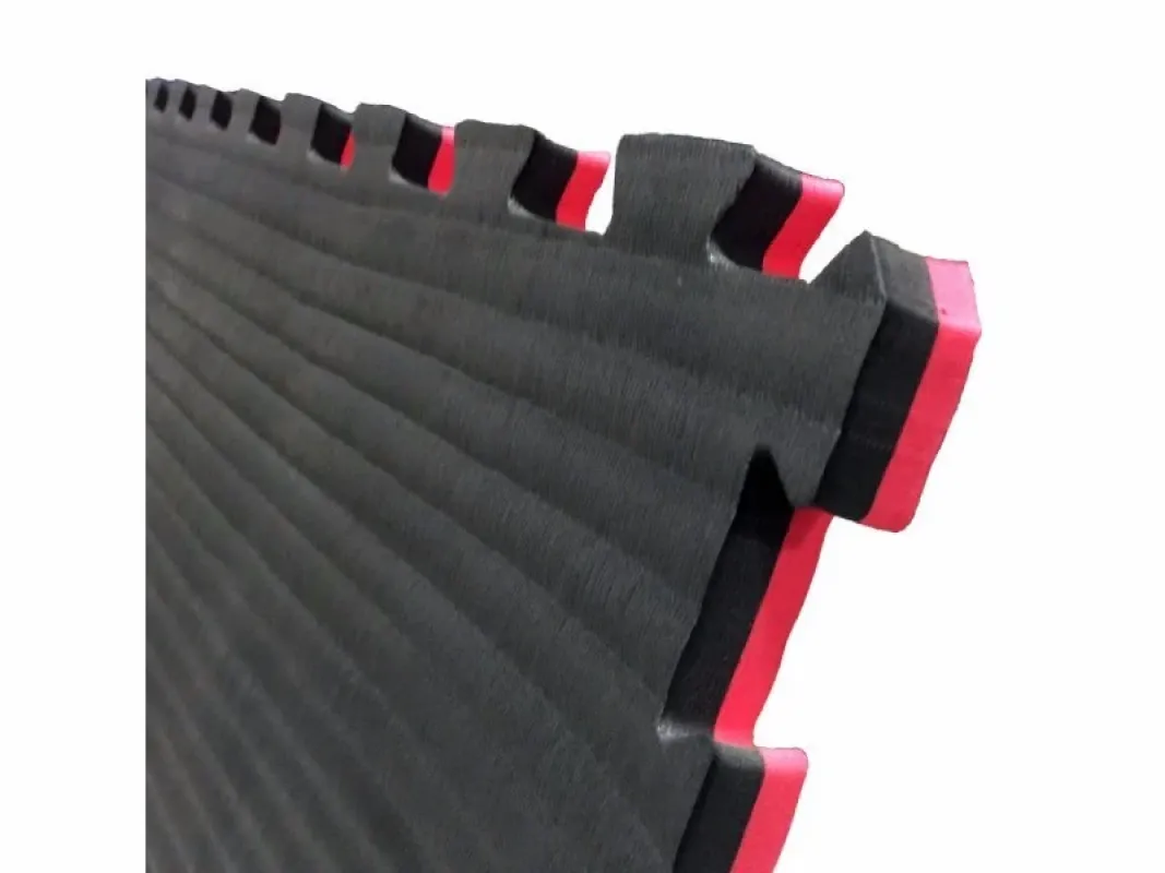 Võimlemismatt TUNTURI Karate Puzzle Mat, must-punane 4 -